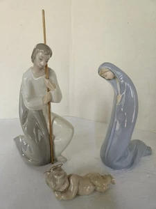 Lladro “Holy Family Nativity” 3 pc. set- Mary 4534; Joseph 4533; Baby Jesus 4535 - Picture 1 of 7
