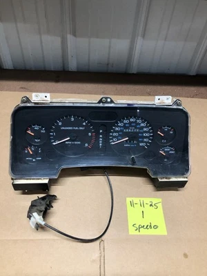 Cuadro de instrumentos velocímetro Dodge Ram 1500 1994-1997 222 k millas 56020107 Foto 1 de 4