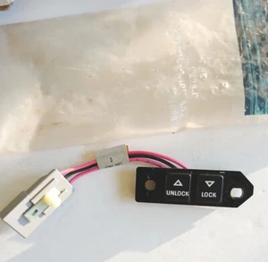 OEM 1983 to 1984 Ford Thunderbird New Right Door Lock Switch E3SZ-14028C - Picture 1 of 3