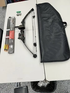 Vintage Jennings Compound Bow, Carbon Arrows , Arrow Holder , Bag, Right Handed - Picture 1 of 24