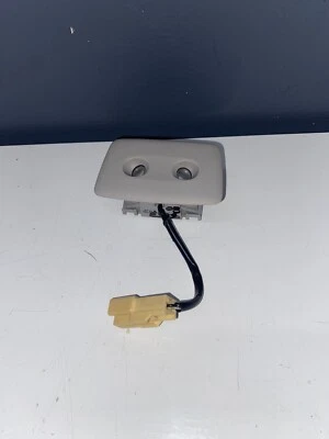 Luz interior domo trasero lexus es350 2008 Foto 1 de 4