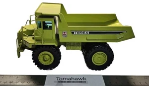 Camión de volteo verde 1/40 NZG TEREX 3340 - Imagen 1 de 6