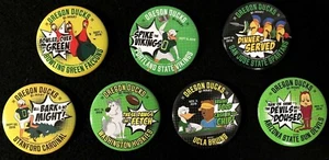 OREGON DUCKS 2018 SET 7 FUSSBALLSPIELKNÖPFE SAN JOSE STATE BOWLING GRÜN ASU - Bild 1 von 2