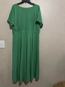 Alexia Admor Damen kurzärmliges grünes Kleid Gr. 1X Frontschlitz - Bild 1 von 8