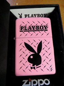 *** ZIPPO FEUERZEUG - PLAYBOY - BRANDNEU & OVP *** - Bild 1 von 5