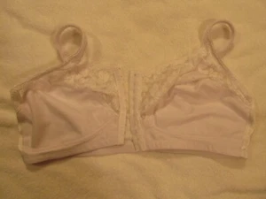 Leading Lady Bra   48DD   White   Softcup   Frontclose   502   Gently Used Good  - Picture 1 of 11