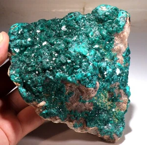"Cristales de dioptasa grandes de 5,25" brillantes verde esmeralda en matriz, ¡Congo! DP370 - Imagen 1 de 9