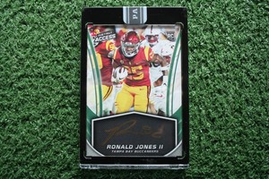 Ronald Jones II 2017 Panini Instant Access #IA-RJ Uncirculated Auto RC /10