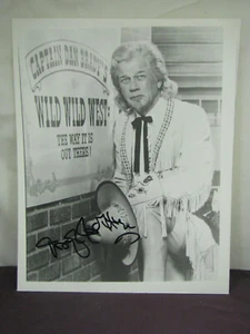 signed photo of actor Joseph Cotton, 10x8, not personalized or inscribed, B&W - Picture 1 of 2