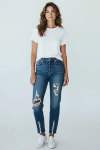 Judy Blue Women's 3/26 DarkWash Blue Denim Distressed Leopard Patch Skinny Jeans - Picture 1 of 8