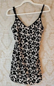 Victoria's Secret Nachthemd Babydoll Blumen Samt beflockt halbtransparent Neu mit Etikett Größe M - Bild 1 von 12