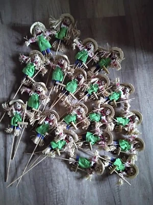 20 kleine Vogelscheuchen ,Bastelmaterial , Herbst.....HOBBYAUFLÖSUNG...  - Bild 1 von 2