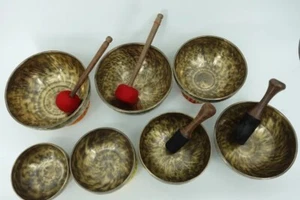 Full moon singing bowl set-Full moon singing bowl set for 7 chakra healing - Picture 1 of 7