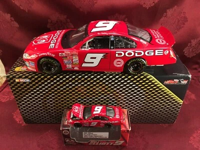 BILL ELLIOTT 2002 #9 Dodge Dealers UAW 1/24 Elite Car & 1/64 HO Car Diecast SET - Imagem 1 de 4