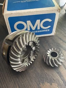 New Oem Nla OMC GEAR SET FOWARD & PINION 431801 OMC COBRA COUNTER ROTATION - Bild 1 von 9