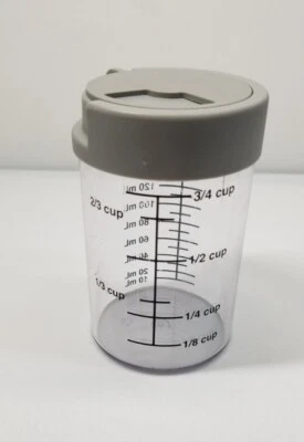 The Pampered Chef The Grate Container Grate and Store Cup #1278  - Imagem 1 de 4