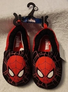 SPIDER MAN SLIPPERS BOY TODDLER SIZE Large 9/10 NWT MARVEL ULTIMATE Spiderman - Picture 1 of 2
