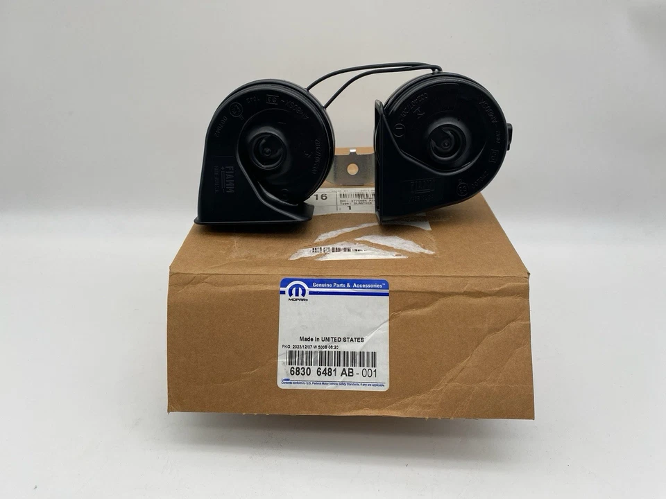 RAM 1500 2500 3500 2014-2017 doble bocina y soporte nuevo genuino Mopar 68306481ab Foto 1 de 4