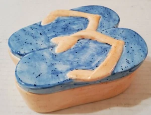 Flip Flop Ceramic Hand Painted Glazed Trinket Box Beach Bathroom Decor 5'' 2005 - Picture 1 of 6