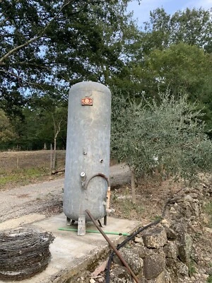 Cisterna acqua zincata 500 Litri con impianto per allaccio a pompa idraulica - Immagine 1 di 4