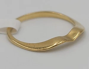 m688 Simple 14kt Yellow Gold Wavy Ring Jacket - Picture 1 of 4