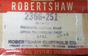 RELÉ NEUMÁTICO ELÉCTRICO (PE) ROBERTSHAW 2366-251 (R424-1) 36715 | NOS - Imagen 1 de 7