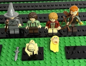 Lotto di minifigure LEGO Il Signore degli Anelli LOTR Hobbit + extra - Foto 1 di 4