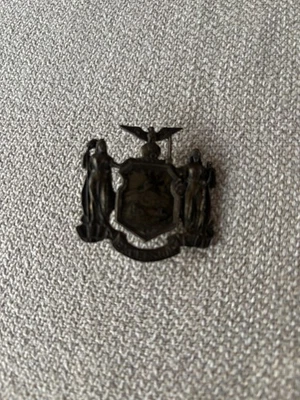 Sombrero insignia Excelsior de la Guardia Nacional del Estado de Nueva York Foto 1 de 4