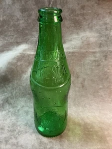 Vintage 1960s Coca-Cola Company/Fresca green disposable bottle 10 ounce - Picture 1 of 6