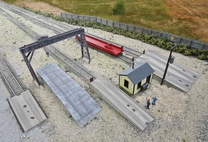 Walthers Cornerstone HO Scale Building/Structure Kit Piggyback Ramps - Picture 1 of 1