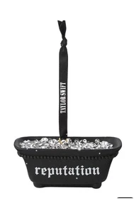 Taylor Swift Christmas 2025 Ornament LOOK WHAT YOU MADE ME DO BATH - Bild 1 von 1