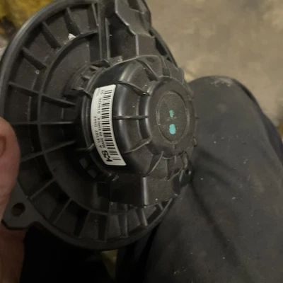 MOTOR SOPLADOR DELANTERO CLIMATIZACIÓN PARA CHEVROLET SPARK LS LT LTZ 2013-2015 95193241 Foto 1 de 4