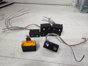 1x BMW E36 Cabrio Coupe Gelb Schalter Taster elektrische Fensterheber 8368941 - Bild 1 von 2