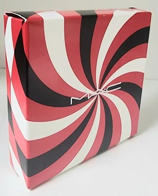 Mac Hyper Real Glow Duo STEP BRIGHT UP / ALCHE ME - Size 0.28 Oz. / 8 g - Image 1 of 3