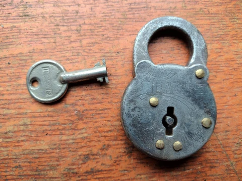 Antique Vintage Eagle Six-Lever Padlock and Key - Works Cover