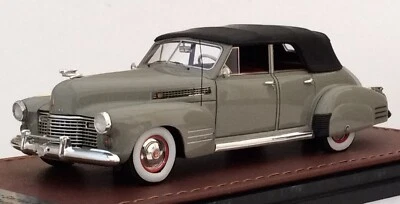 Cadillac serie 62 convertible GLM 1941 sedán gris cerrado Foto 1 de 4