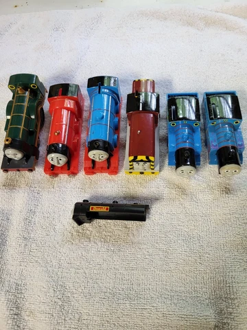 Thomas & Friends Trackmaster Parts Only Donald Emily James Salty Gordon ETC READ Cover