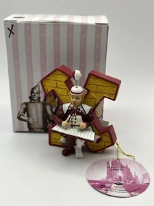 Gelbe Ziegelstraße ~ Zauberer von Oz Alphabet ""Buchstabe X Munchkin"" von Westland - Bild 1 von 4