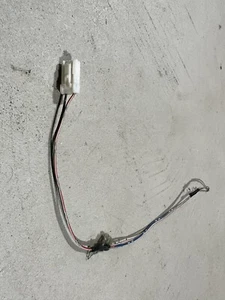 2001-2007 Toyota Sequoia OEM third brake light connector harness plug pigtail - Picture 1 of 3