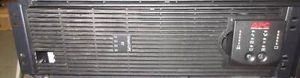 APC SURTD3000XLIQ Smart-UPS RT 3000VA 2100 Watts 230 V USV EU - TROU DANS LE COUVERCLE - Photo 1/3