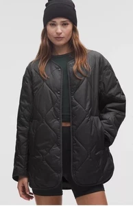 Lululemon gesteppte isolierte Innenjacke schwarz Primaloft Neu mit Etikett Damengröße M - Bild 1 von 8