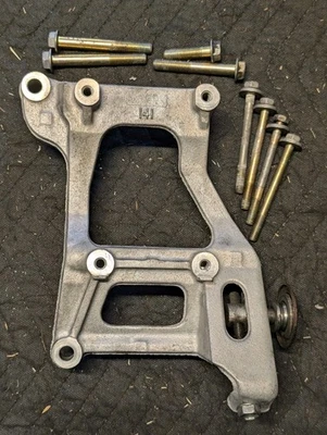 OEM 95-04 Toyota Tacoma AC Compressor Mount Bracket 2.4L 2.7L 94-98 T100 2RZ - Image 1 of 4