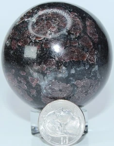 Australischer Granat in Matrix Kugel / 2,39" (60,70mm) / 12,50 oz (354,36gr) 3754 - Bild 1 von 15