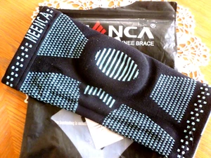 Neenca Knee Brace, Small,Side Stabilizers, Excellent for Knee Support, Running + - Picture 1 of 5