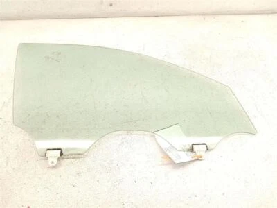 Стекло передней пассажирской двери 06–10 Infiniti M35/M45 от оригинального производителя 80300EH100 - Изображение 1 из 4