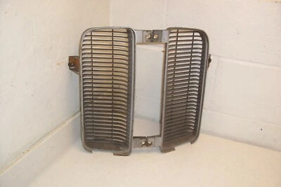 Pontiac Bonneville Executive 1970 70 rejillas verticales izquierda derecha original GM par Foto 1 de 4