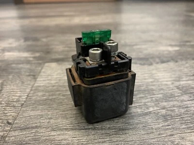 Relé solenoide interruptor magnético de arranque OEM Honda CBR600RR VF750 CH250 Foto 1 de 4