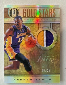 Andrew Bynum Lakers Trikot Patch Karte # 9/25 Gold Standard - Bild 1 von 2