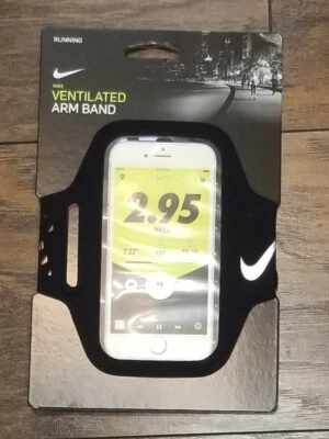 Nike Ventilated Arm Band Armband Smartphone Case Running Sports Black Unisex NWT - Image 1 of 2