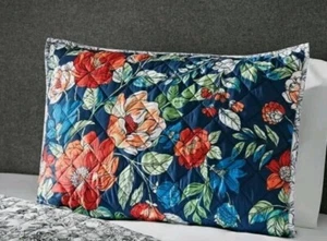 Mainstays Standard/Queen Kissen Schein gesteppt grün/rot/blau Blumenmuster (1 Stück) - Bild 1 von 5